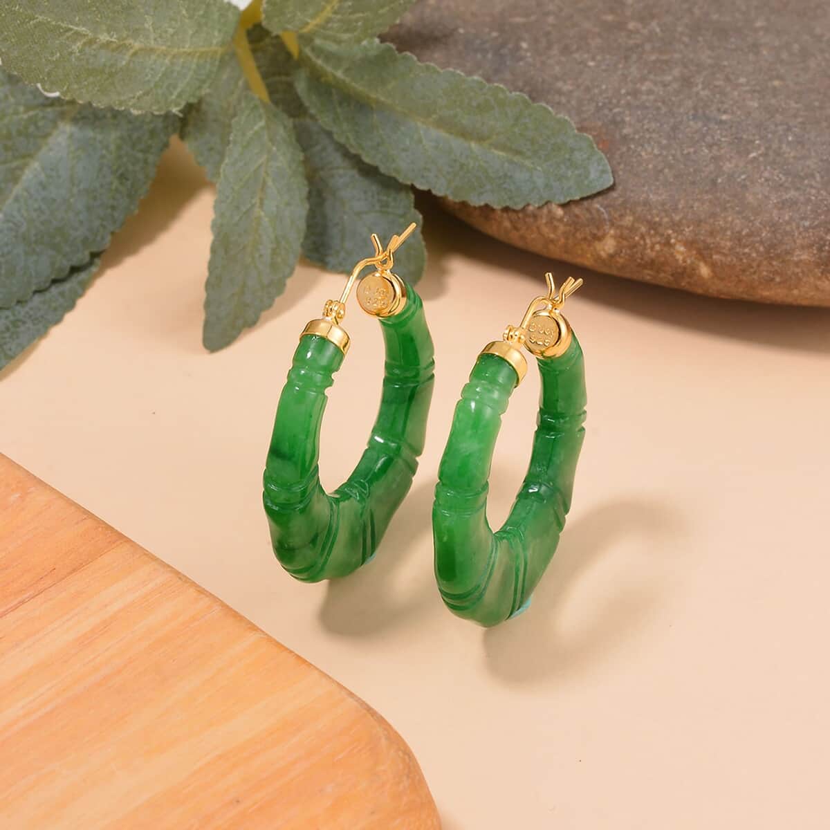 Green Jade (D) Carved Hoop Earrings in 14K YG Over Sterling Silver 80.00 ctw image number 1