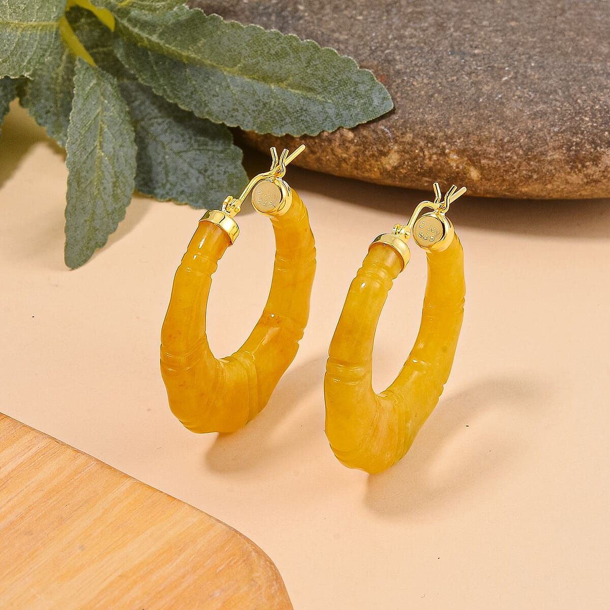 Honey Jade (D) Carved Hoop Earrings in 14K YG Over Sterling Silver 80.00 ctw image number 1