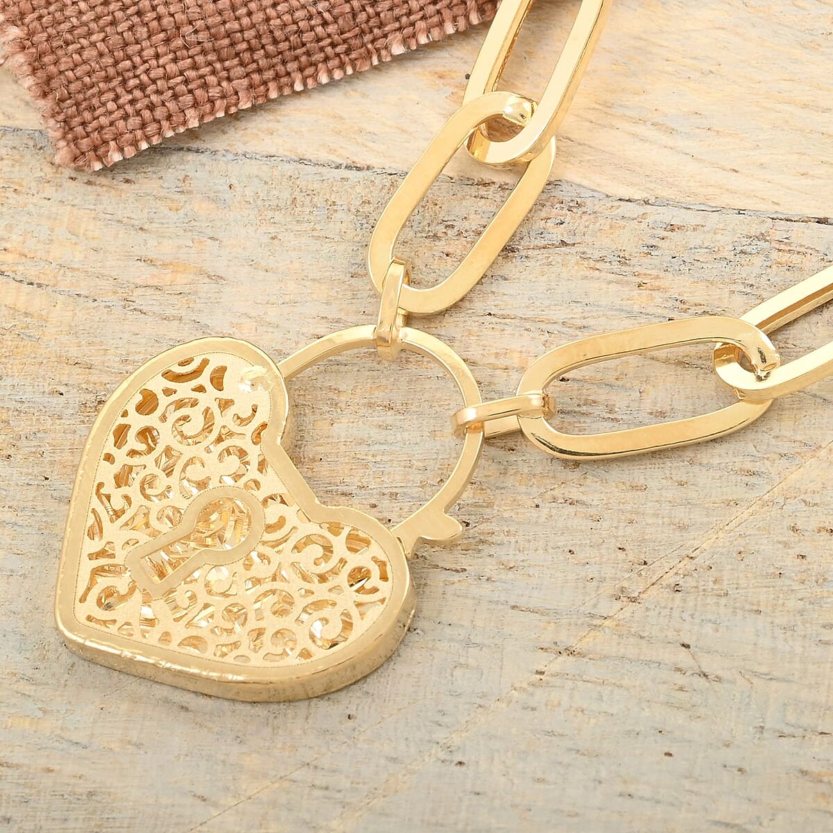 Cuore Paperclip Italian 10K Yellow Gold Necklace 20 Inches 6.50 Grams image number 1