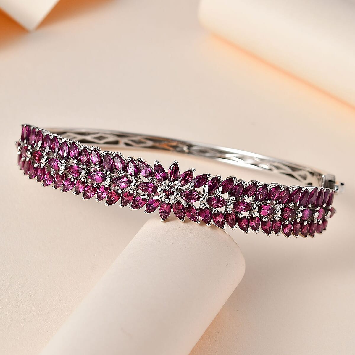 Orissa Rhodolite Garnet Floral Spray Bangle Bracelet in Platinum Over Sterling Silver (7.25 In) 14.10 ctw image number 1