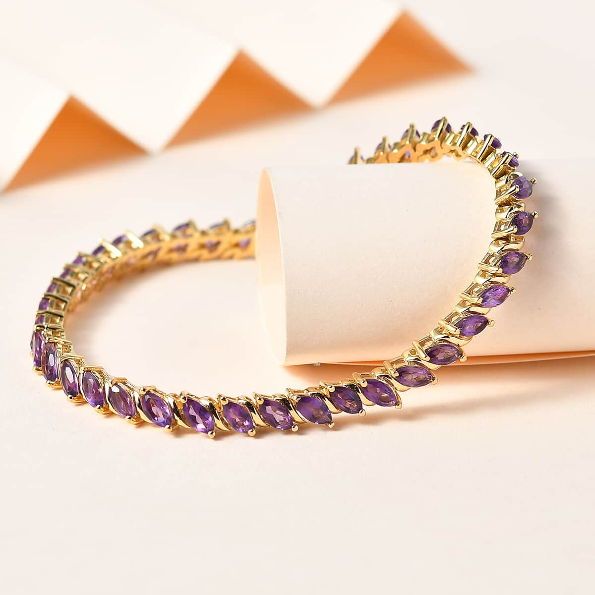 Premium African Amethyst Tennis Bracelet in Vermeil Yellow Gold Over Sterling Silver (8.00 In) 8.50 ctw image number 1