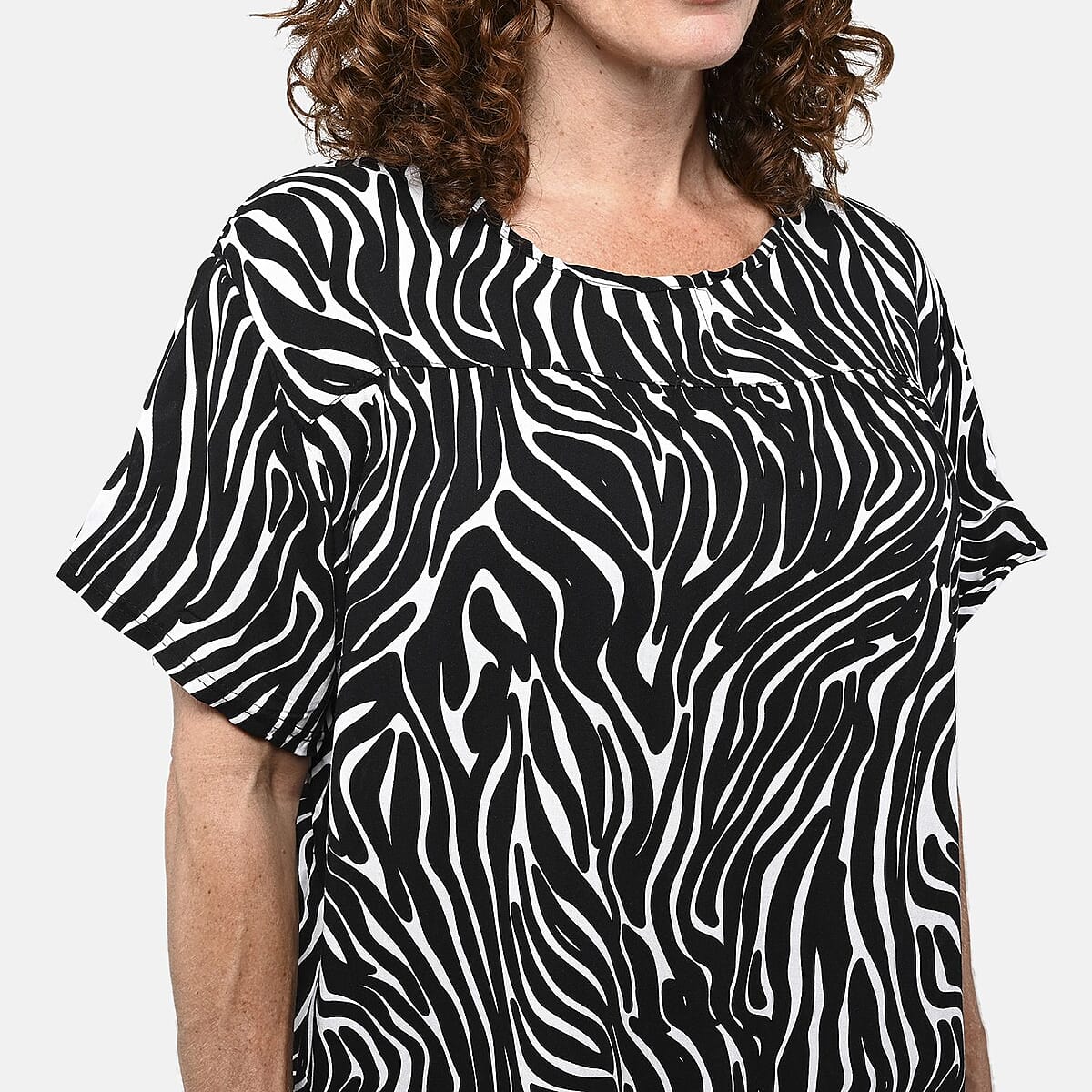 TLV Tamsy Black Zebra 2 Piece Printed Pajama Set with Wide Leg Pants - One Size Fits Most image number 3