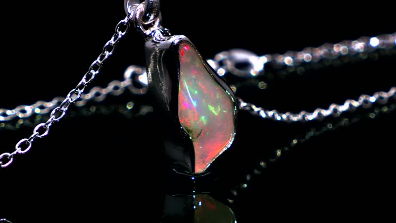 Artisan Crafted Rough Cut Ethiopian Welo Opal Solitaire Pendant in Sterling Silver 2.00 ctw