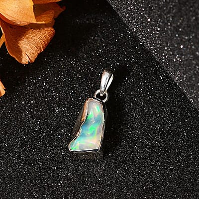 Artisan Crafted Rough Cut Ethiopian Welo Opal Solitaire Pendant in Sterling Silver 2.00 ctw