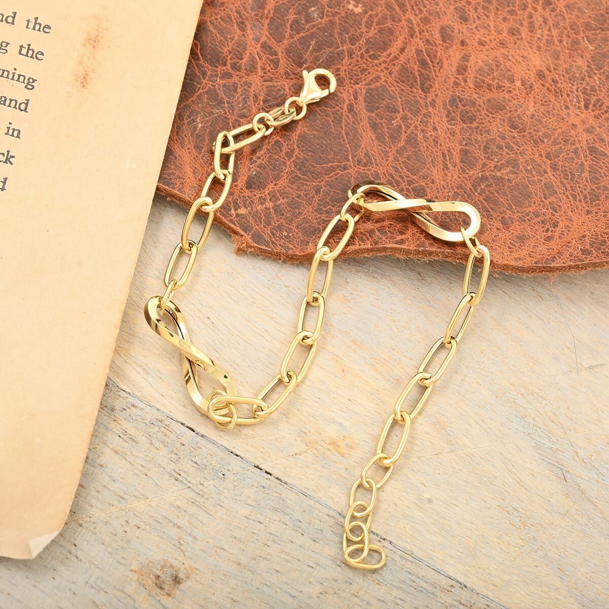 Infinito Link Italian 10K Yellow Gold 6.3mm Chain Bracelet (7.0-8.0In) 2.15 Grams image number 1