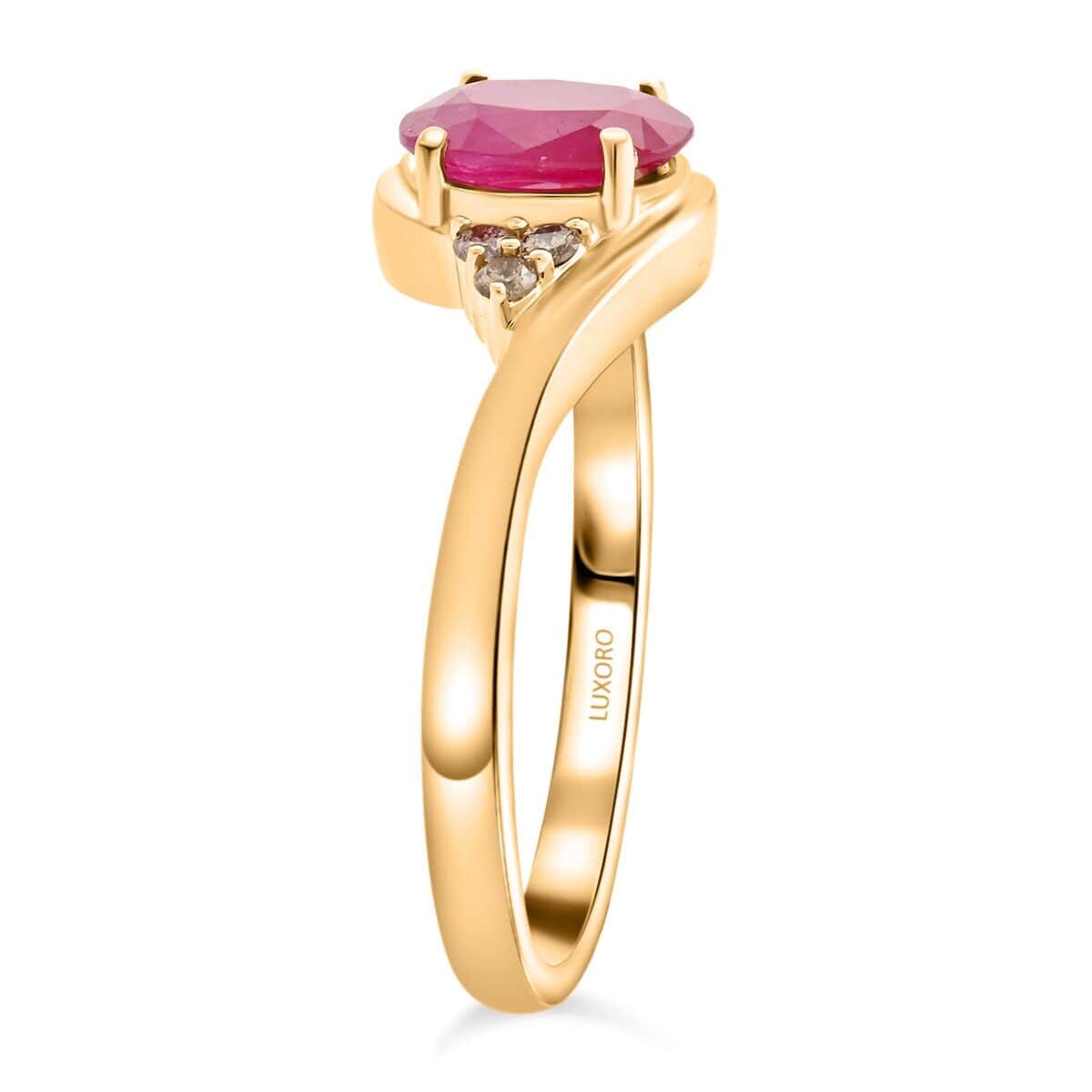 Certified & Appraised Luxoro 14K Yellow Gold AAA Montepuez Ruby and G-H I2 Diamond Ring (Size 7.5) 4.15 Grams 1.65 ctw image number 3