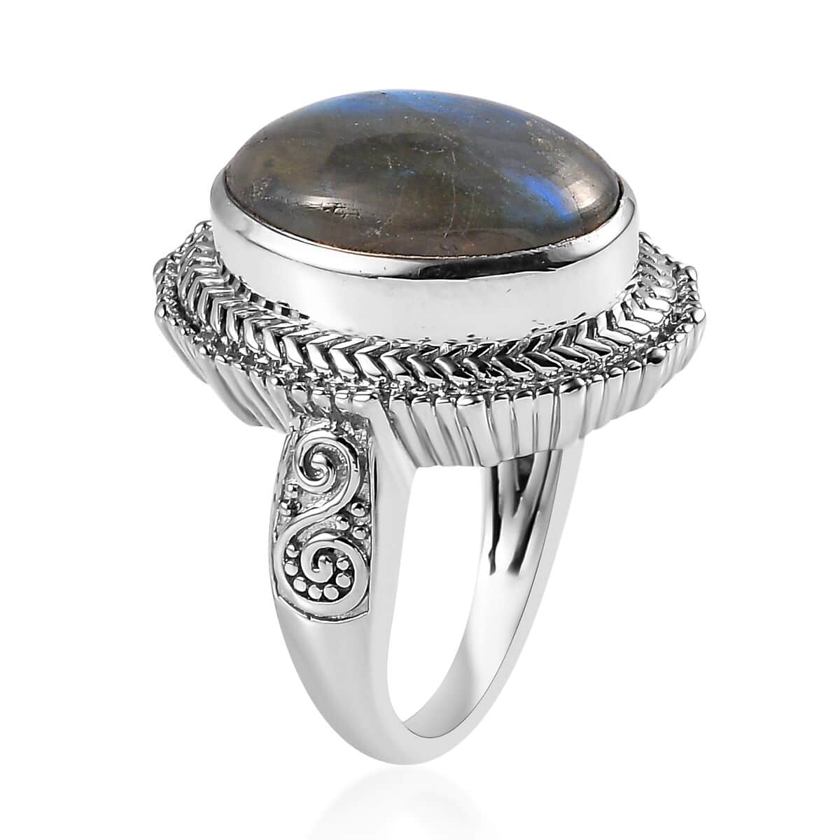 Malagasy Labradorite Solitaire Ring in ION Plated Copper (Size 11.0) 9.50 ctw image number 3