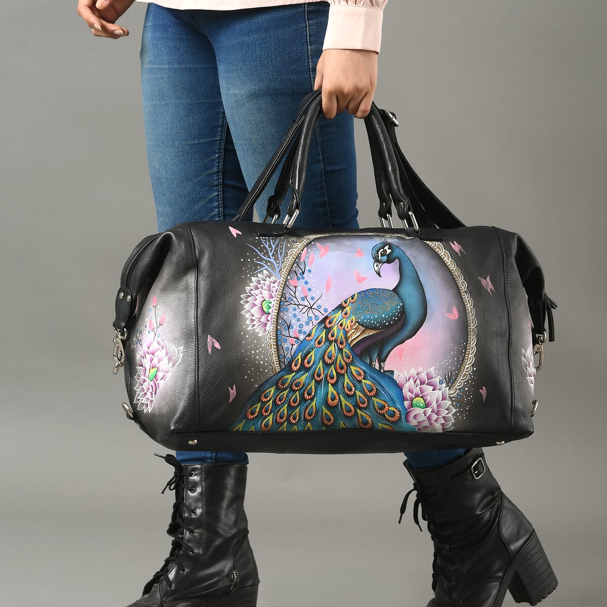 Sukriti Black Peacock Hand Painted Genuine Leather Duffle Bag  image number 2