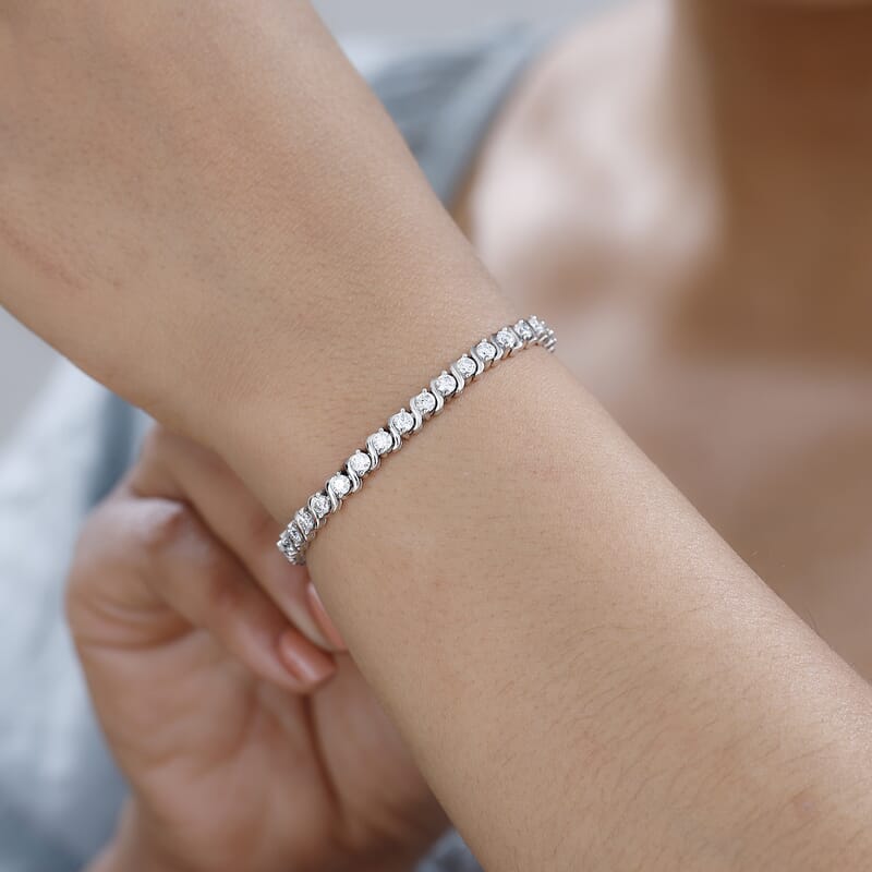 Moissanite Bracelet in Platinum Over Sterling Silver (7.25 In) 4.10 ctw