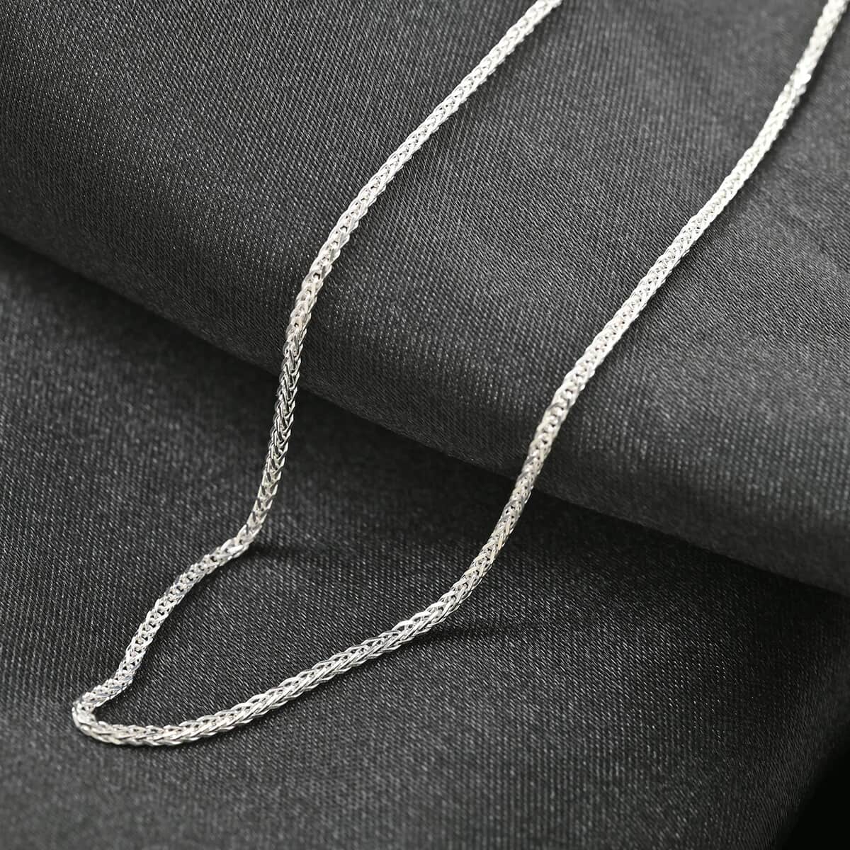 Wheat Chain Necklace in Sterling Silver 24 Inches 3.20 Grams image number 1