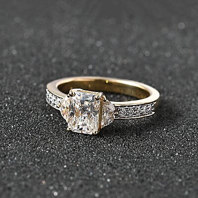 Luxoro 10K Yellow Gold Radiant Cut Moissanite Ring (Size 8.0) 4.40 Grams 2.00 ctw