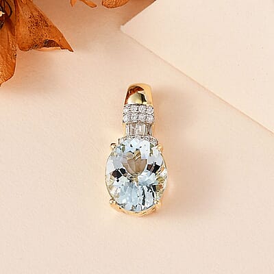 Luxoro 10K Yellow Gold Premium Mangoro Aquamarine and G-H I2 Diamond Pendant 3.15 ctw
