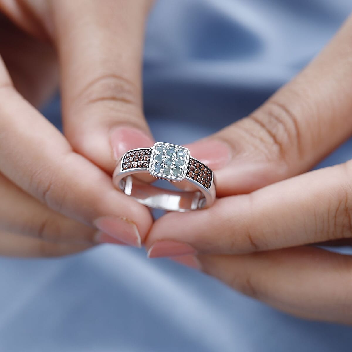 Narsipatnam Alexandrite and Brown Zircon Ring in Platinum Over Sterling Silver (Size 7.0) 0.70 ctw image number 2
