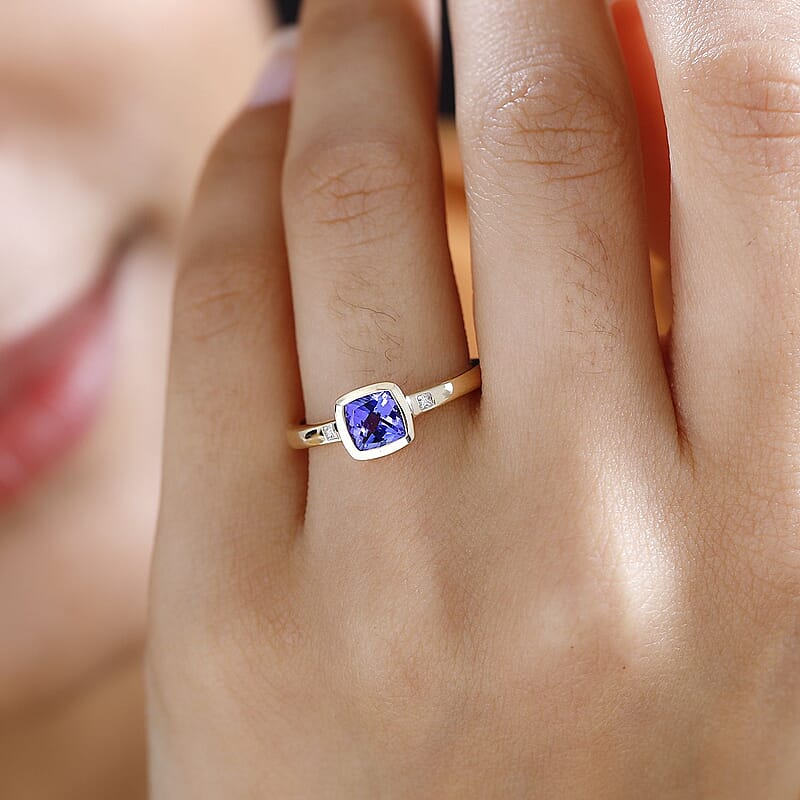 AAA Tanzanite and Diamond I2 1.19 ctw Solitaire Ring in 14K Yellow Gold (Size 8.0)