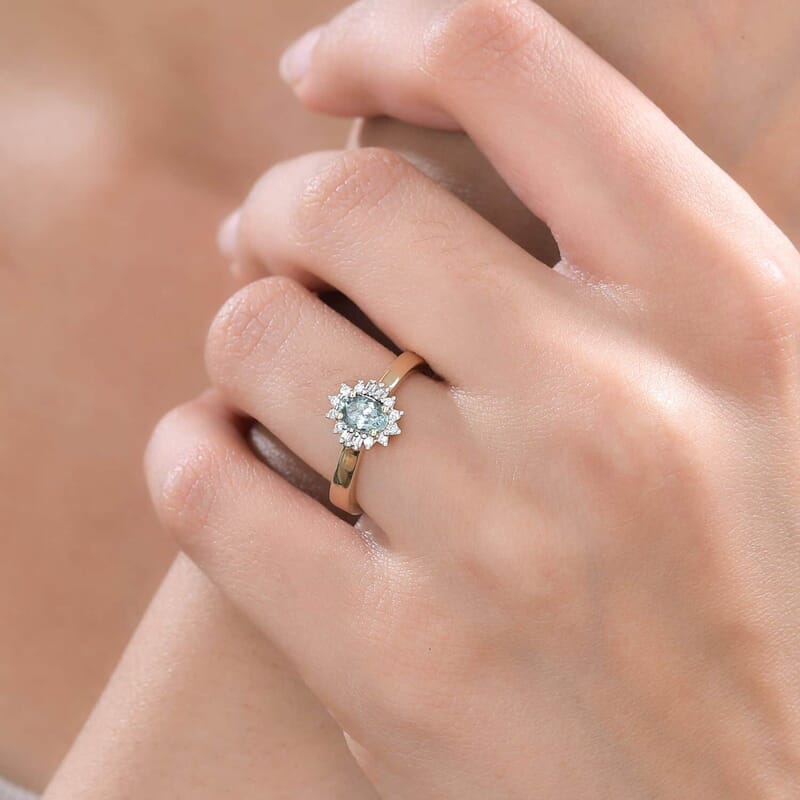 Luxoro 10K Yellow Gold AAA Narsipatnam Alexandrite and G-H I2 Diamond Ballerina Ring (Size 10.0) 0.65 ctw