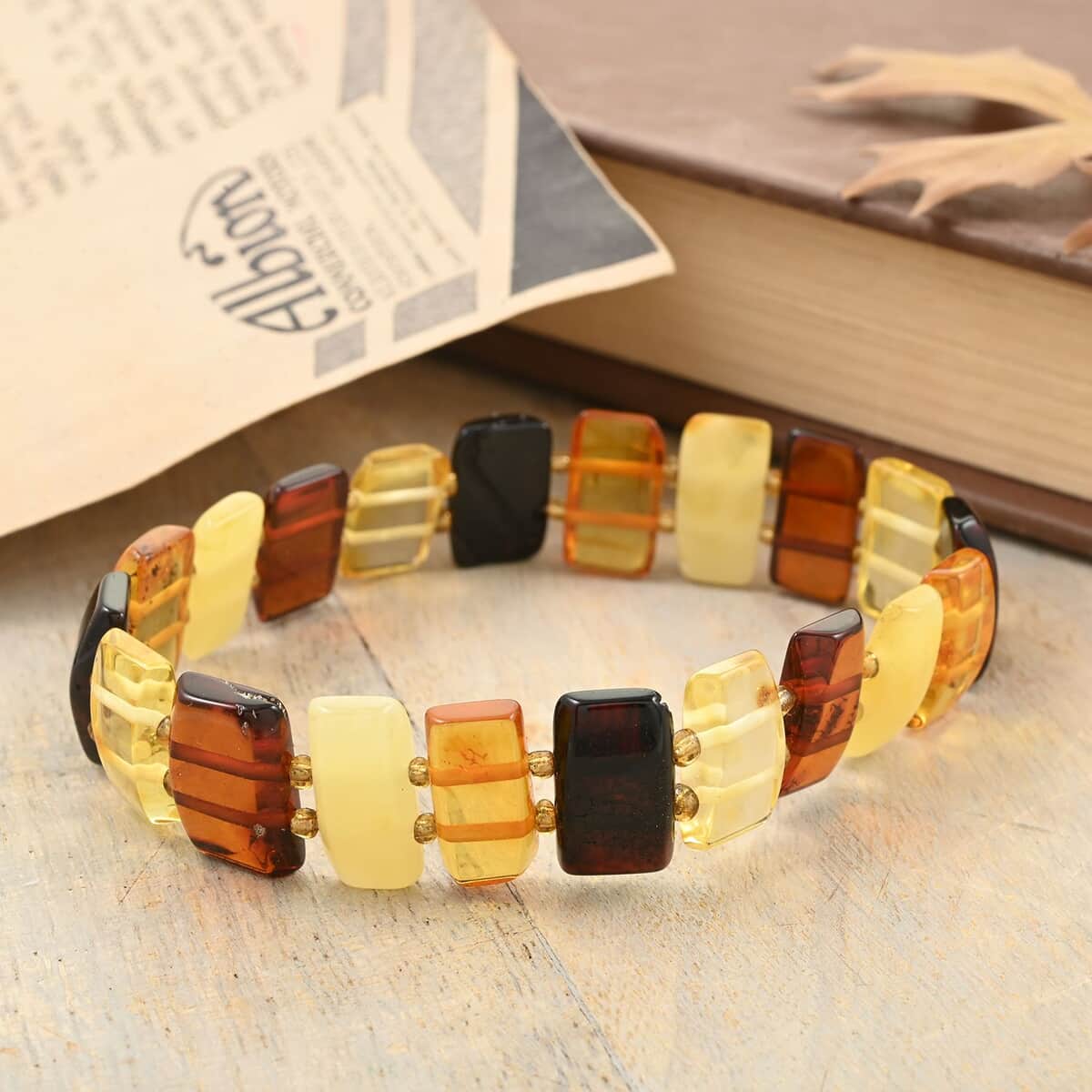 Multi Color Amber Stretch Bracelet image number 1