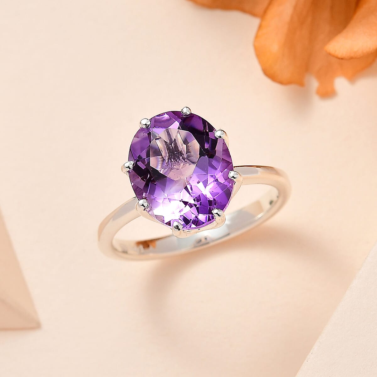 Premium Rose De France Amethyst (Ovl) Solitaire Ring in Sterling Silver (Size 10.0) 4.35 ctw image number 1