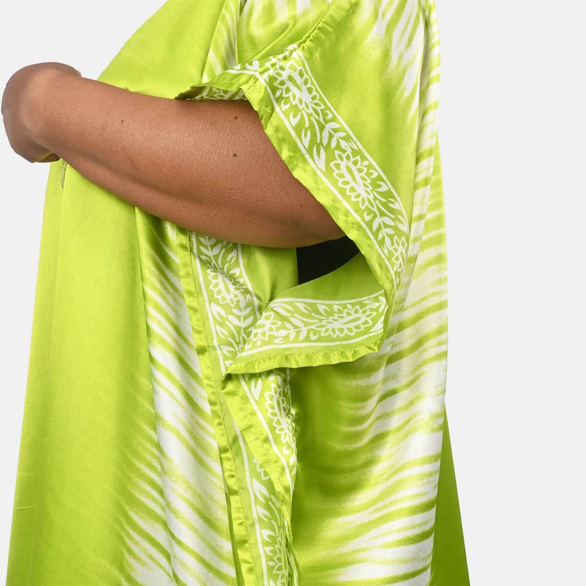 Winlar Citrine Color Embroidered Long Satin Kaftan - One Size Fits Most image number 4