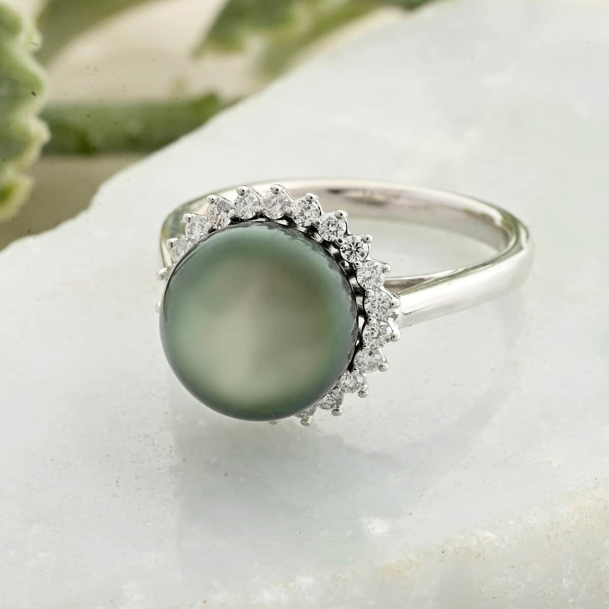Certified & Appraised Iliana 18K White Gold AAA Tahitian Pearl 9.5-10mm and SI Diamond Ring (Size 10.0) 0.26 ctw image number 1