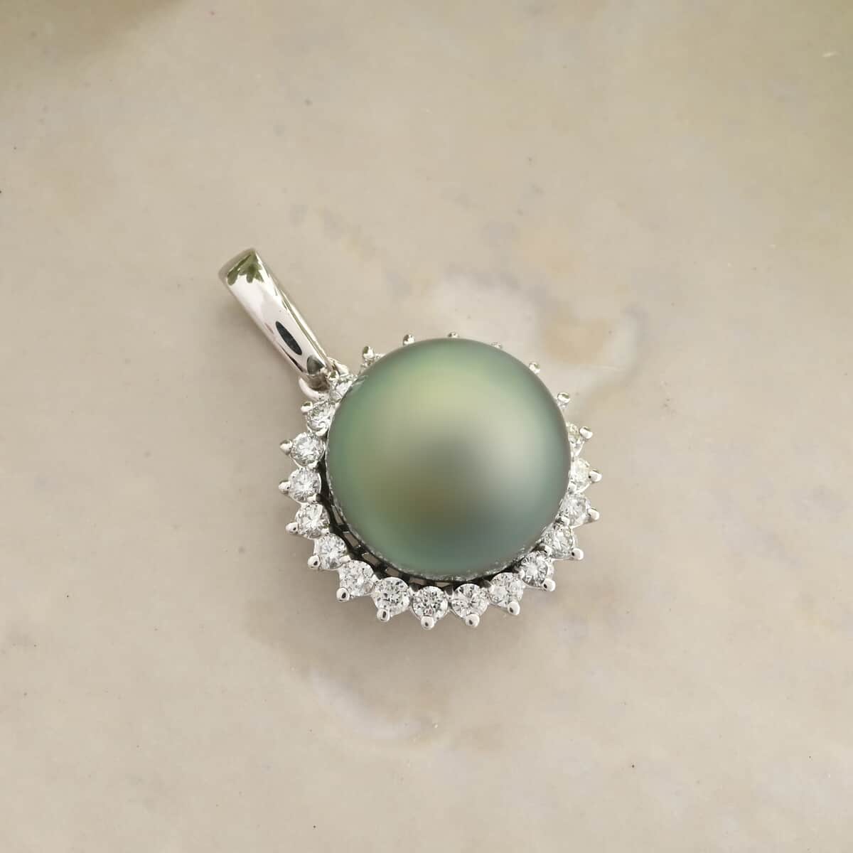 Certified & Appraised Iliana 18K White Gold AAA Tahitian Pearl 9.5-10mm and SI Diamond Pendant 0.31 ctw image number 2