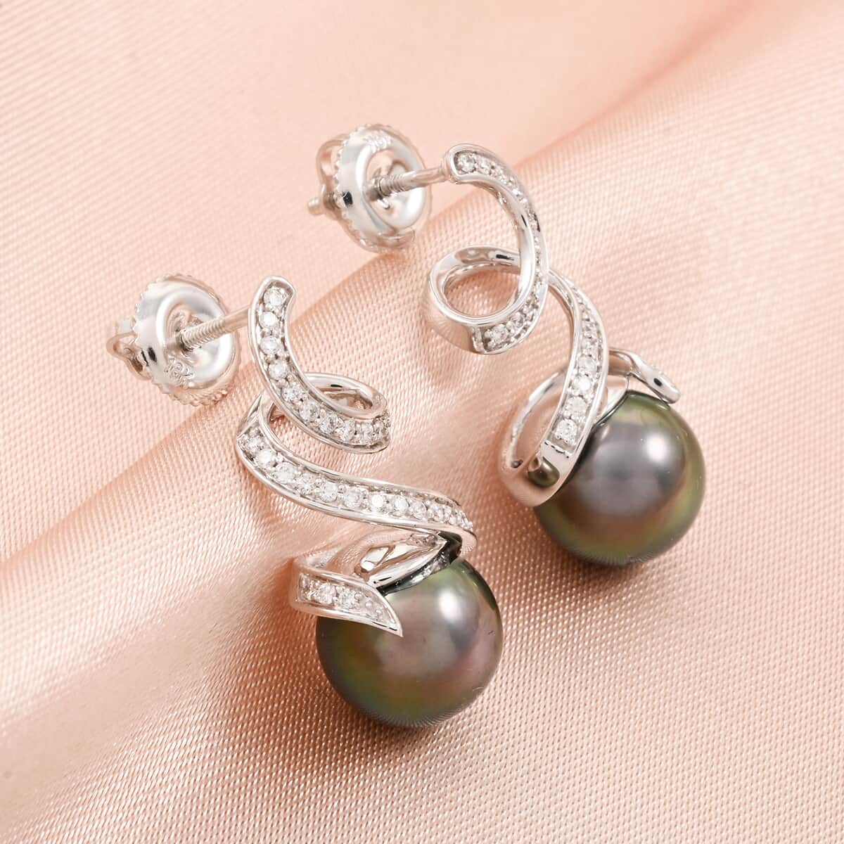 Certified & Appraised Iliana 18K White Gold AAA Tahitian Pearl 9.5-10mm and SI Diamond Earrings 0.21 ctw image number 1