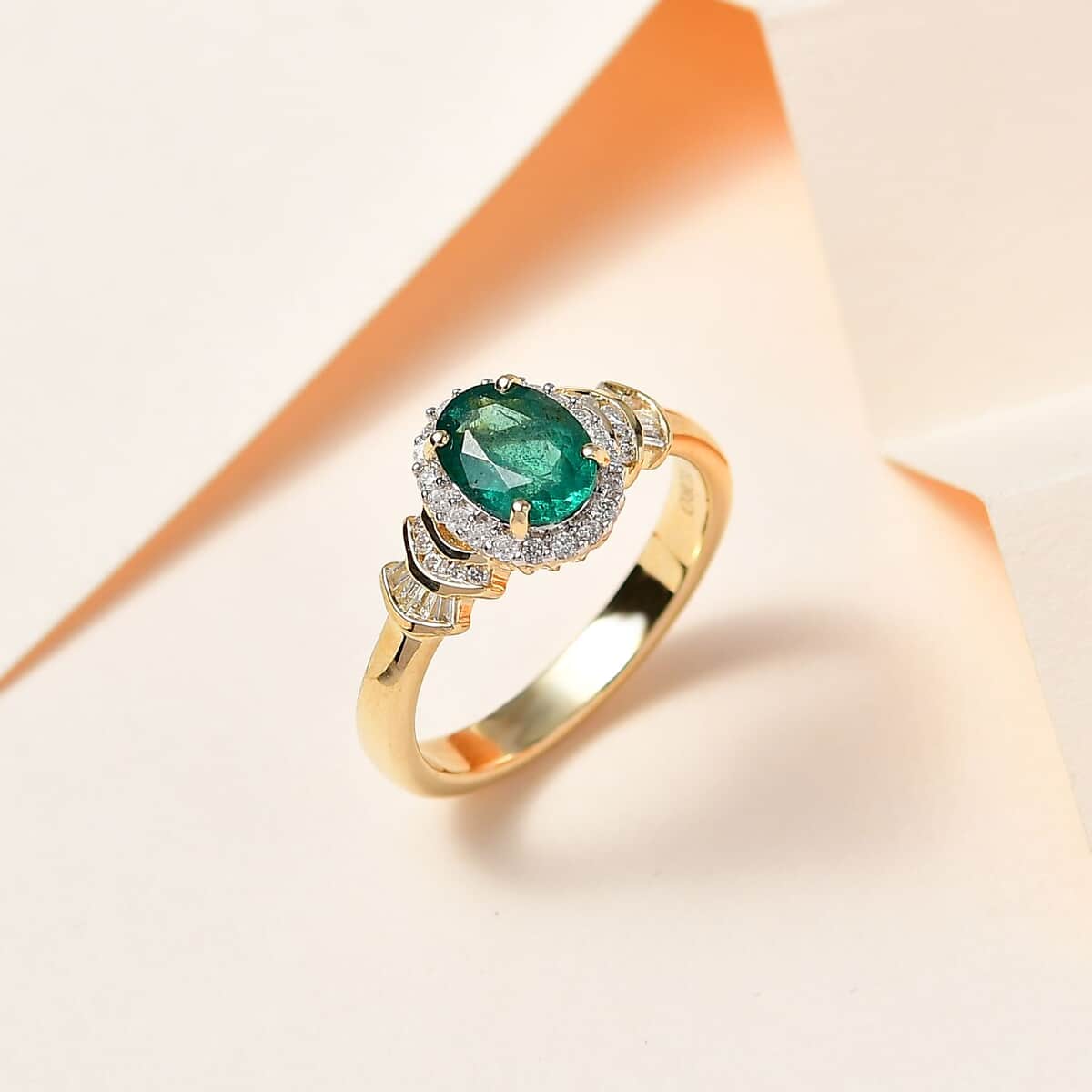 Luxoro 10K Yellow Gold Premium Kagem Zambian Emerald and G-H I2 Diamond Halo Ring (Size 7.0) 1.35 ctw image number 1