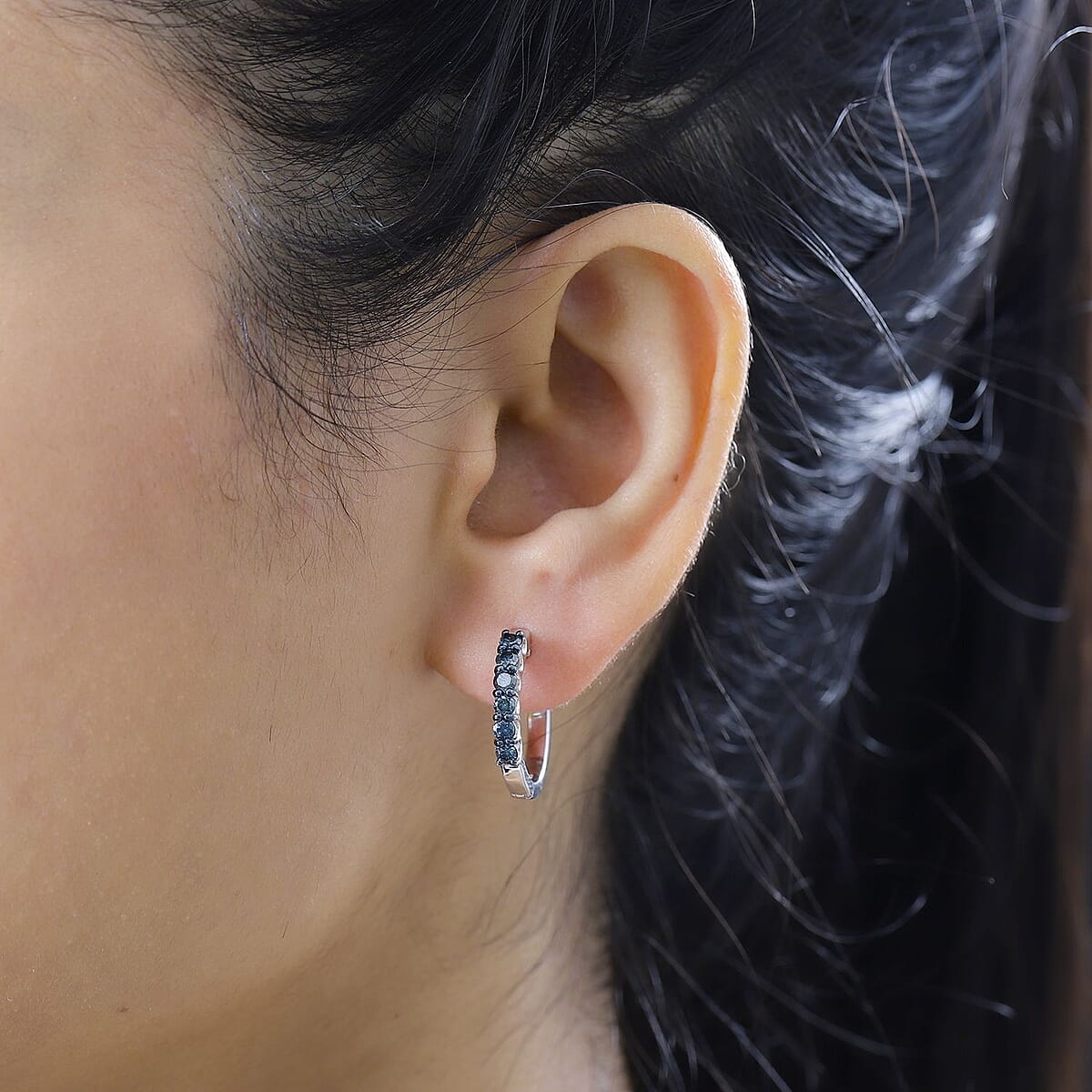 Venice Blue Diamond I2-I3 Hoop Earrings in Platinum Over Sterling Silver 0.75 ctw image number 2