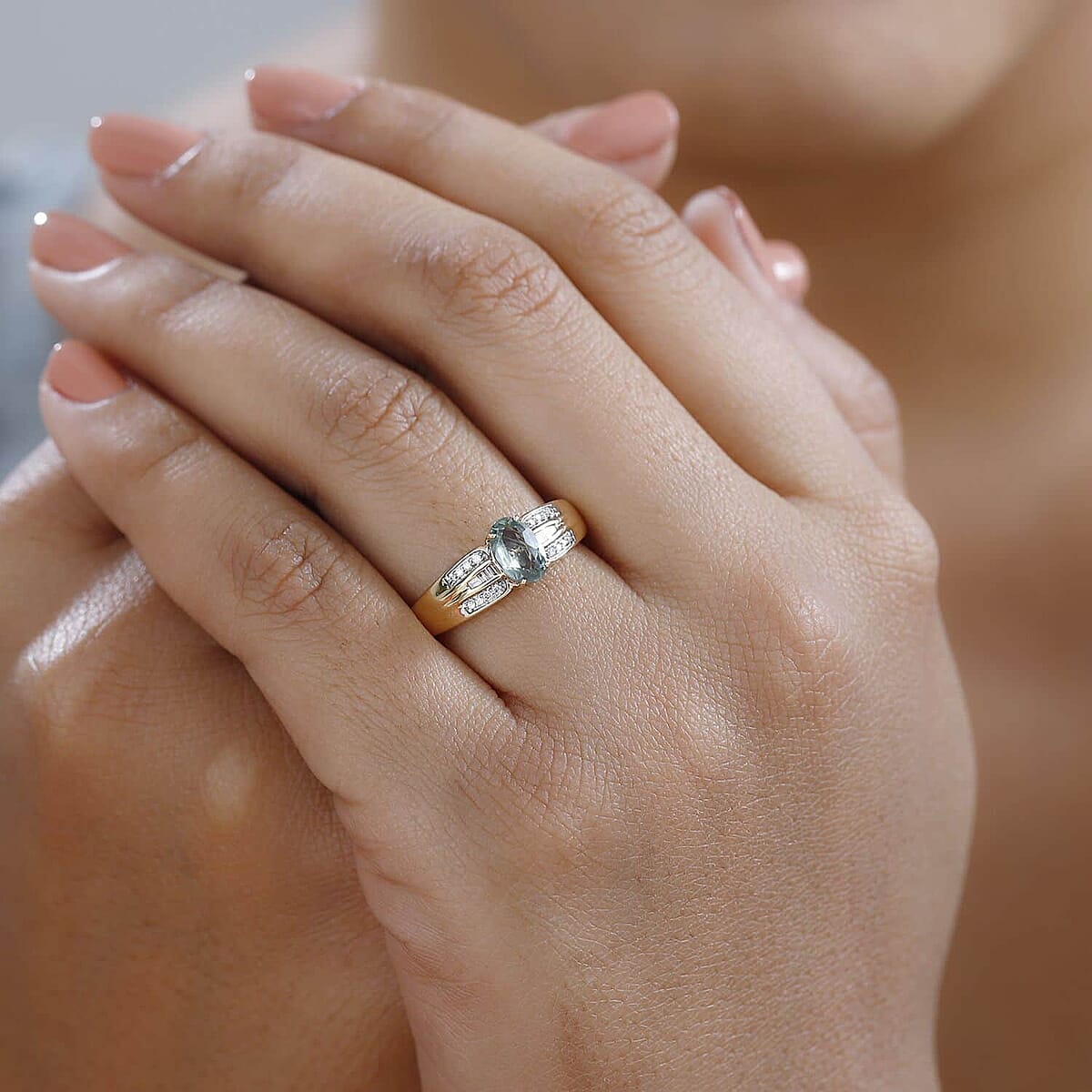 Iliana AAA Narsipatnam Alexandrite and G-H SI Diamond 0.85 ctw Ring in 18K Yellow Gold (Size 7.5) 4.35 Grams image number 2