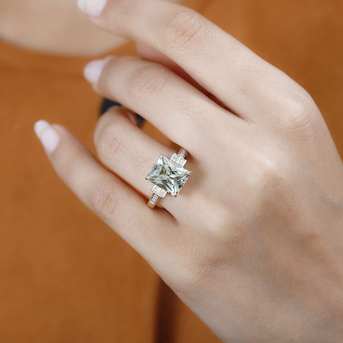 Luxoro 14K Yellow Gold AAA Turkizite and G-H I2 Diamond Ring (Size 7.0) 4.10 Grams 5.85 ctw image number 2