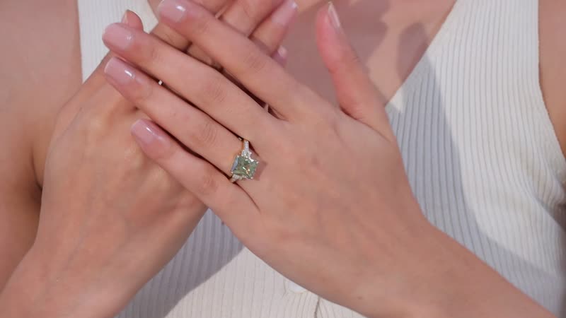 Luxoro 14K Yellow Gold AAA Turkizite, Diamond (G-H, I2) Ring (Size 9.0) (4.45 g) 6.70 ctw