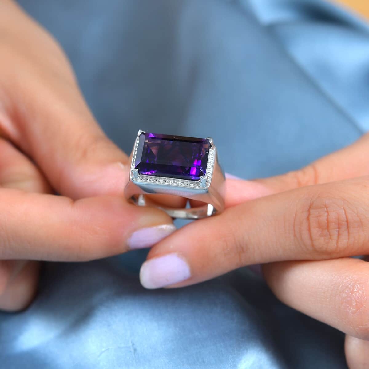 Moroccan Amethyst Men's Ring in Platinum Over Sterling Silver (Size 10.0) 8.65 ctw image number 2