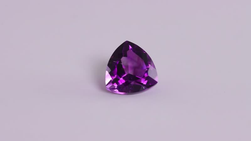 AA Moroccan Amethyst (Trl 9 mm) 2.17 ctw Loose Gemstone
