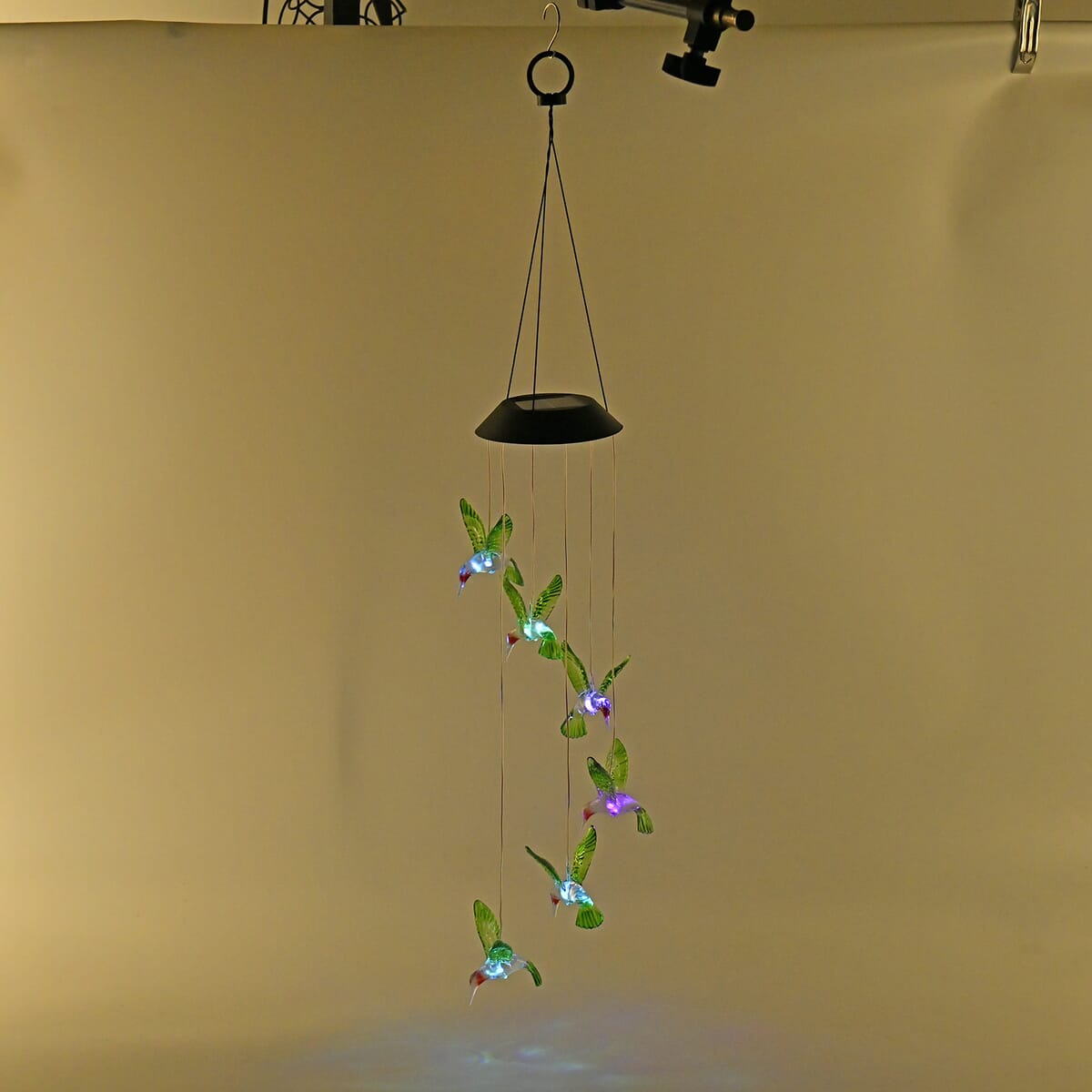 Multicolor Slow Flashing LED Solar Wind Chime (1.2V/AA 600mAh Ni-MH) image number 1