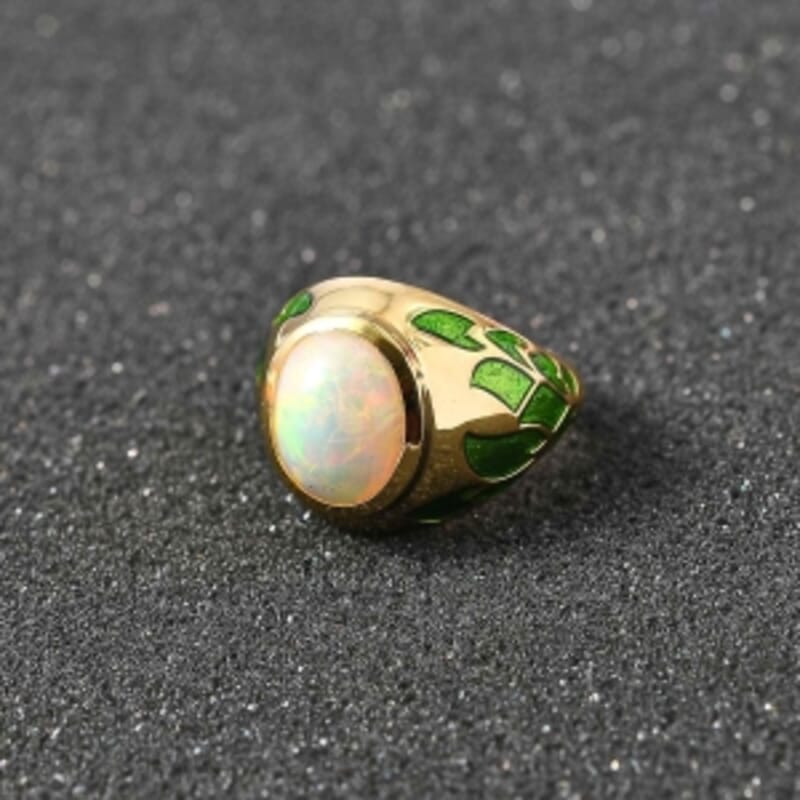 Premium Ethiopian Welo Opal 3.50 ctw Solitaire Ring in Vermeil Yellow Gold Over Sterling Silver (Size 11.5) (9.19 g)