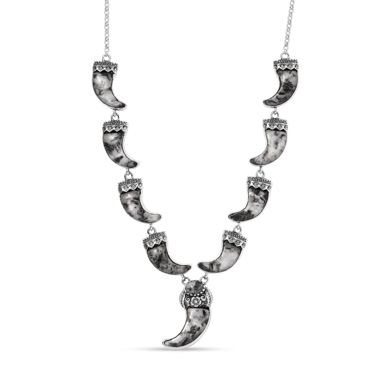 Artisan Crafted White Buffalo Bear Claw Necklace 18-20 Inches in Sterling Silver 64.40 ctw