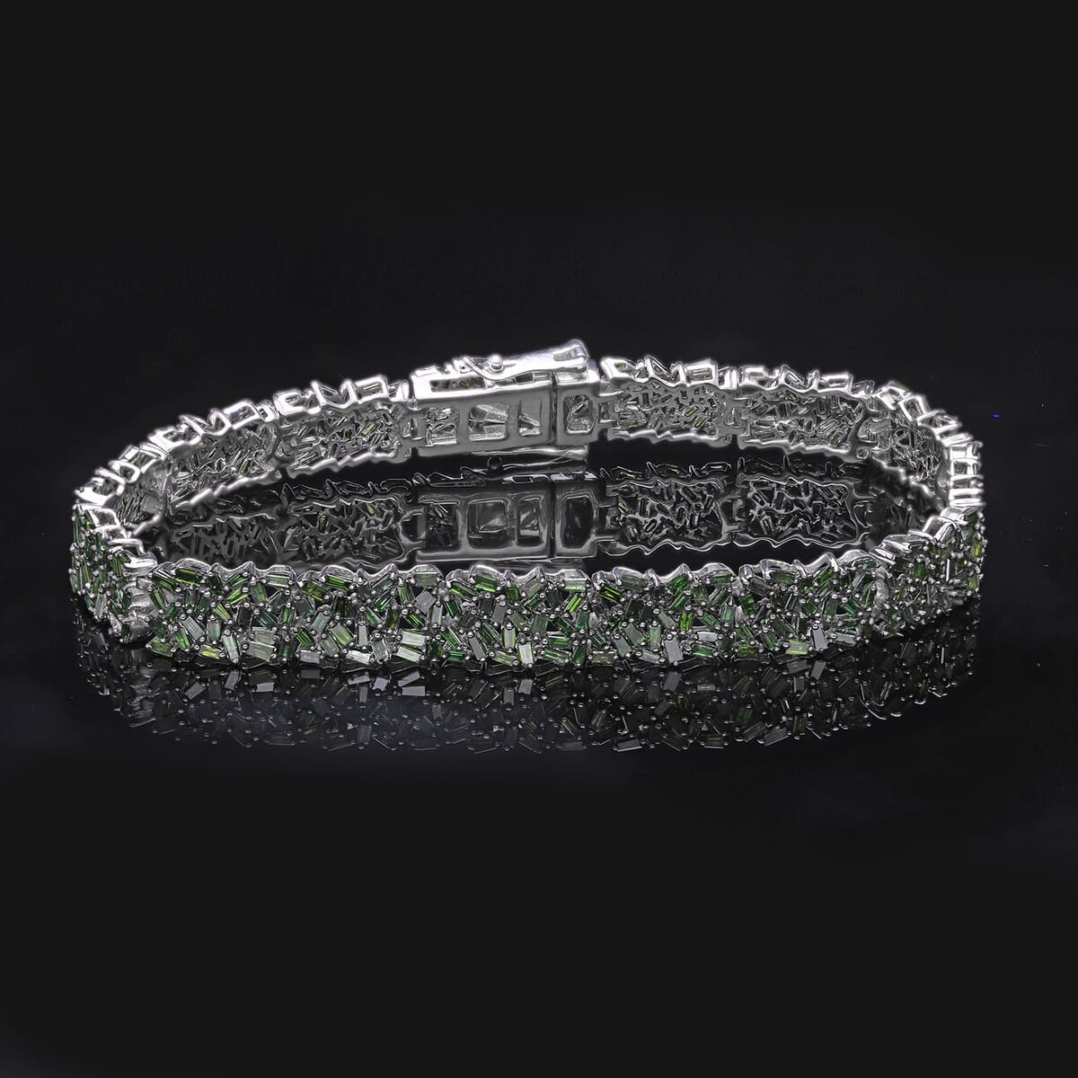 Green Diamond Bracelet in Platinum Over Sterling Silver (7.25 In) 5.00 ctw image number 4