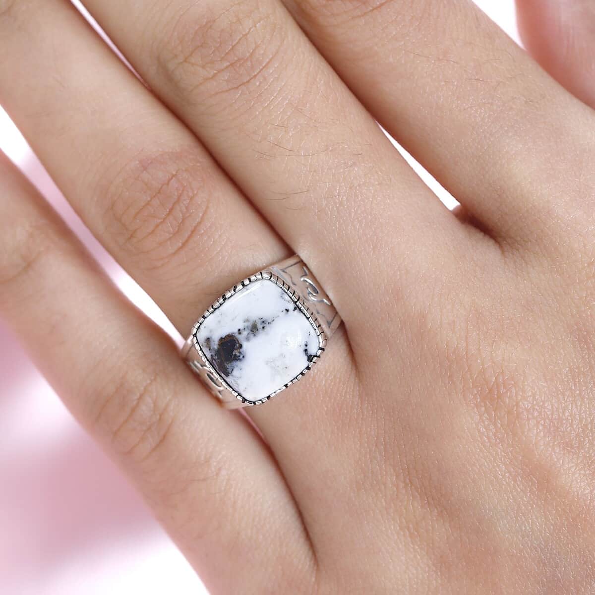 Artisan Crafted White Buffalo Solitaire Ring in Sterling Silver (Size 10.0) 8.40 ctw image number 2
