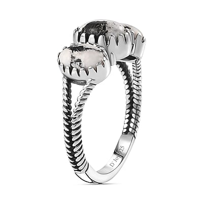 Artisan Crafted White Buffalo 3 Stone Ring in Sterling Silver (Size 10.0) 1.90 ctw