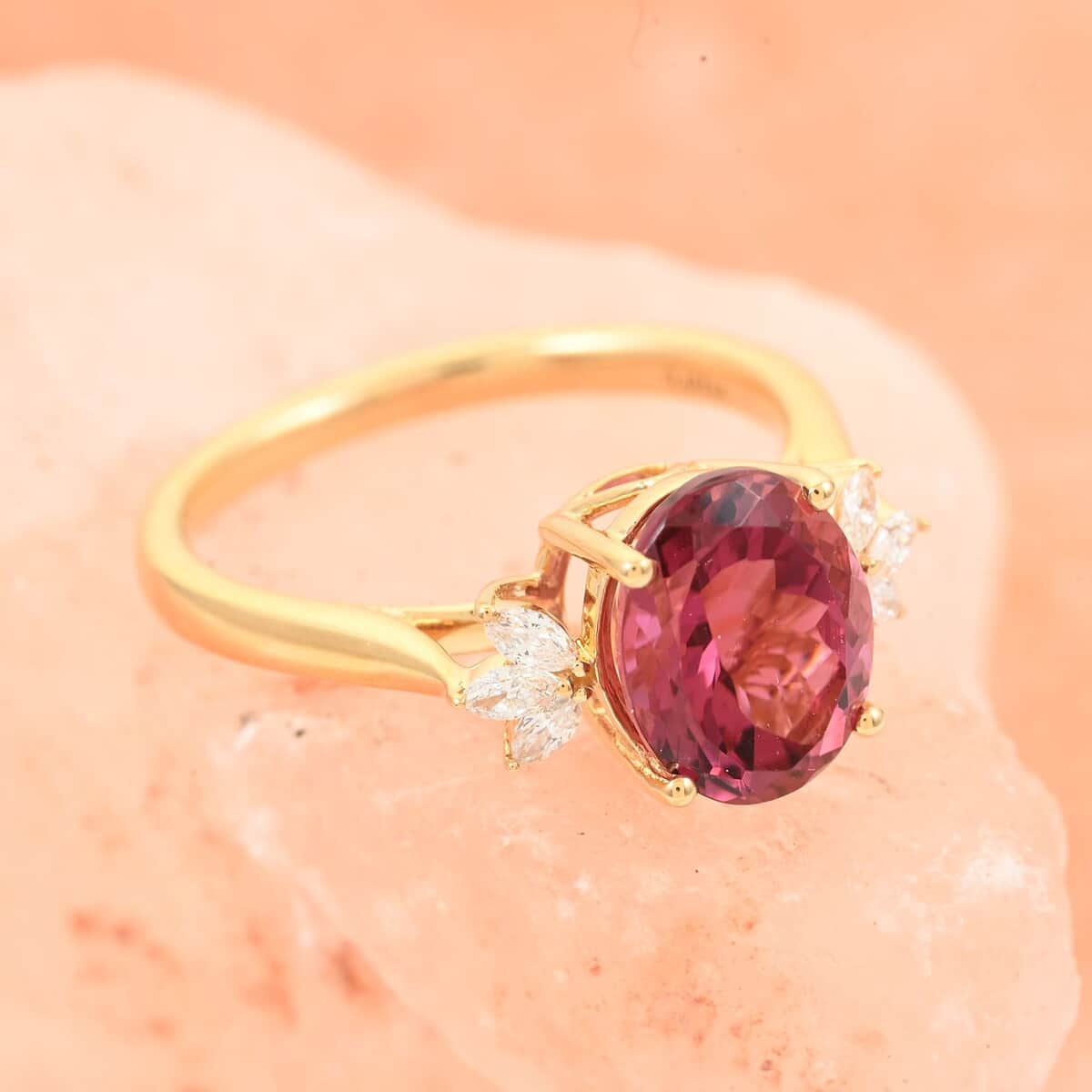 Certified & Appraised Iliana AAA Ouro Fino Rubellite and G-H SI Diamond 2.80 ctw Ring in 18K Yellow Gold (Size 8.0) image number 1