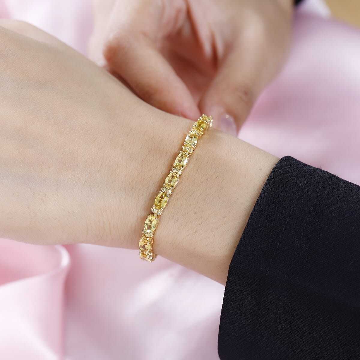 Premium Brazilian Heliodor and Madagascar Yellow Sapphire 11.85 ctw Tennis Bracelet in Vermeil Yellow Gold Over Sterling Silver (8.00 In) image number 2