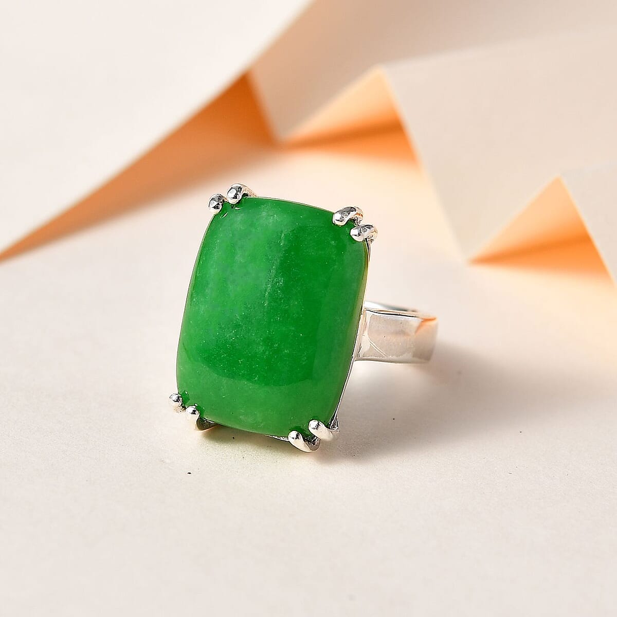 Green Jade (D) Solitaire Ring in Platinum Over Sterling Silver (Size 9.0) 20.00 ctw image number 1