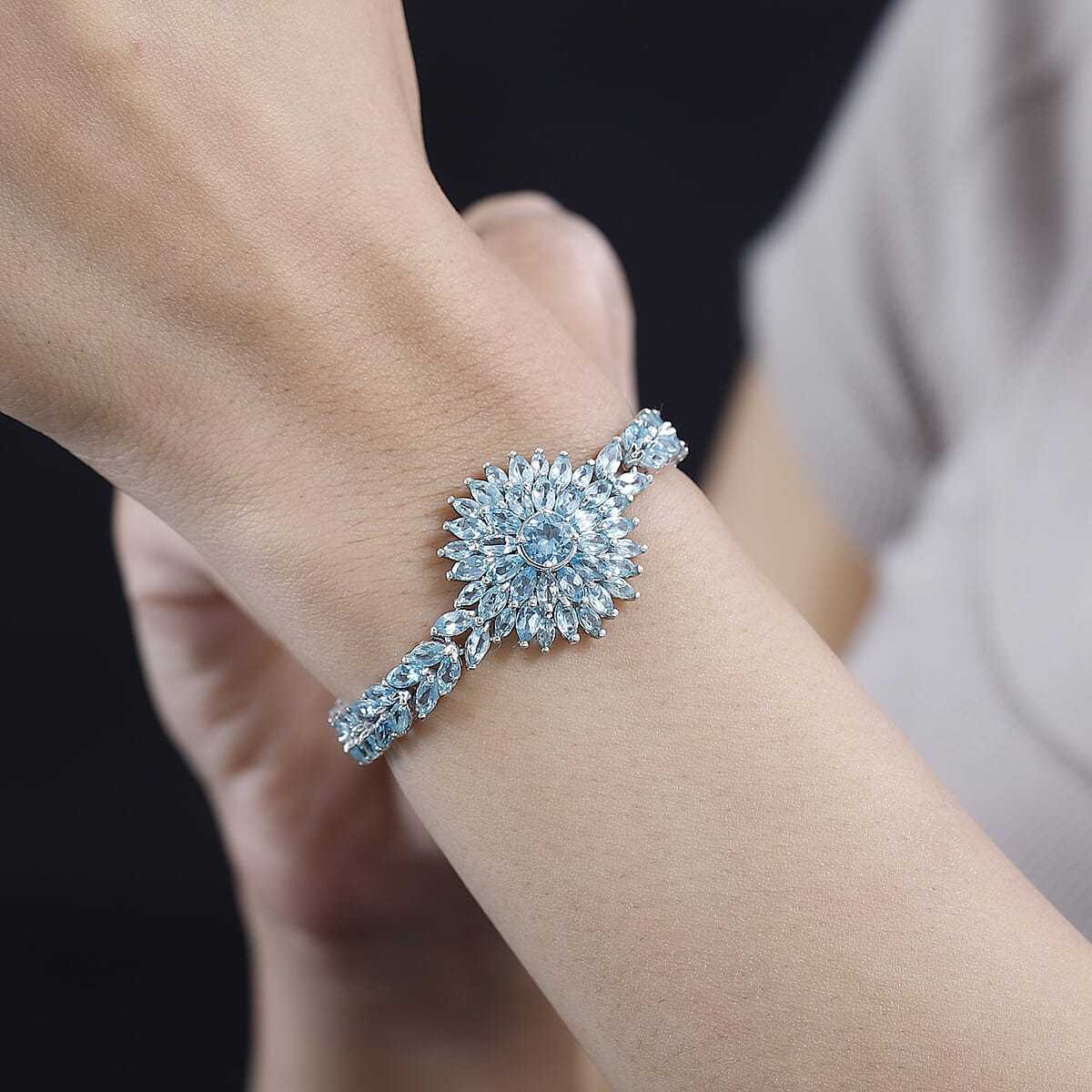 Betroka Blue Apatite Floral Spray Bracelet in Platinum Over Sterling Silver (8.00 In) 18.50 ctw image number 2