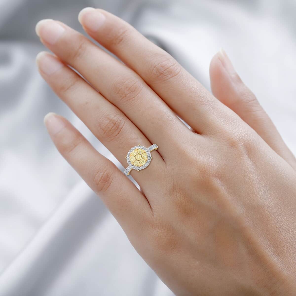 14K Yellow Gold Natural Yellow and White Diamond Ring (Size 10.0) 1.00 ctw image number 2