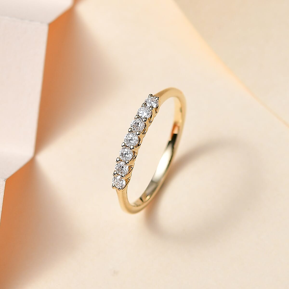 Luxoro 10K Yellow Gold Moissanite 7 Stone Ring (Size 7.0) 0.20 ctw image number 1