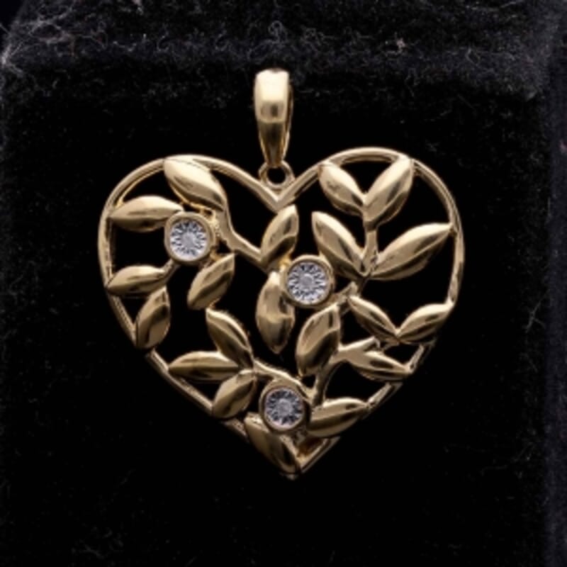 White Diamond Pendant in 18K Vermeil Yellow Gold Over Sterling Silver