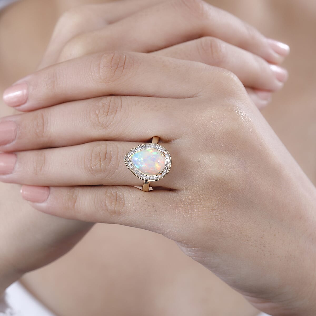 Luxoro AAA Ethiopian Welo Opal and Diamond 4.40 ctw Ring in 10K Yellow Gold (Size 8.0) image number 2