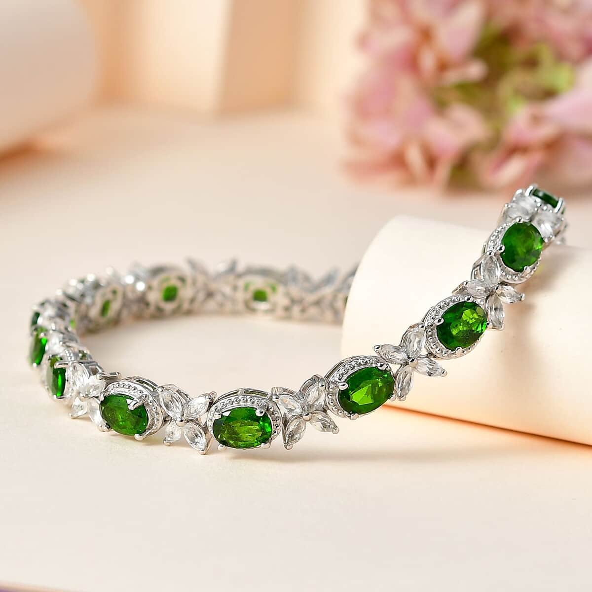 Chrome Diopside and White Topaz Bracelet in Platinum Over Sterling Silver (8.00 In) 17.00 ctw image number 1