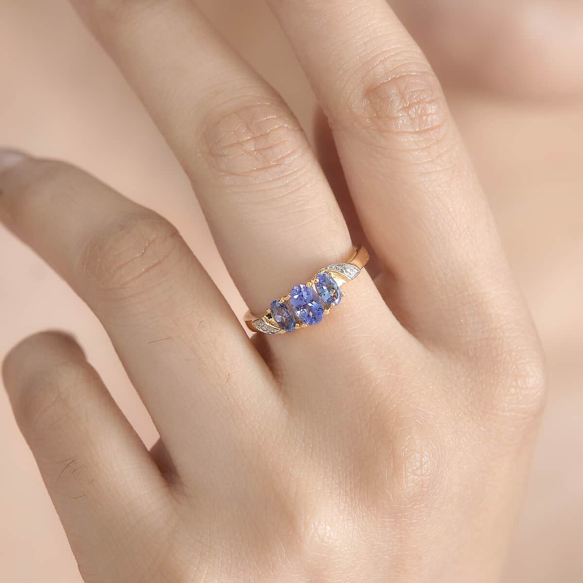 Tanzanite 3 Stone Ring in Vermeil Yellow Gold Over Sterling Silver (Size 7.0) 1.00 ctw image number 2