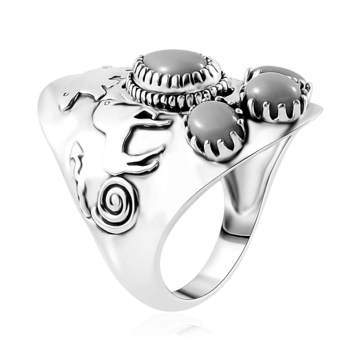 Artisan Crafted Premium Sleeping Beauty Turquoise Kokopelli, Bear and Horse Ring in Sterling Silver (Size 5.0) 1.65 ctw image number 3