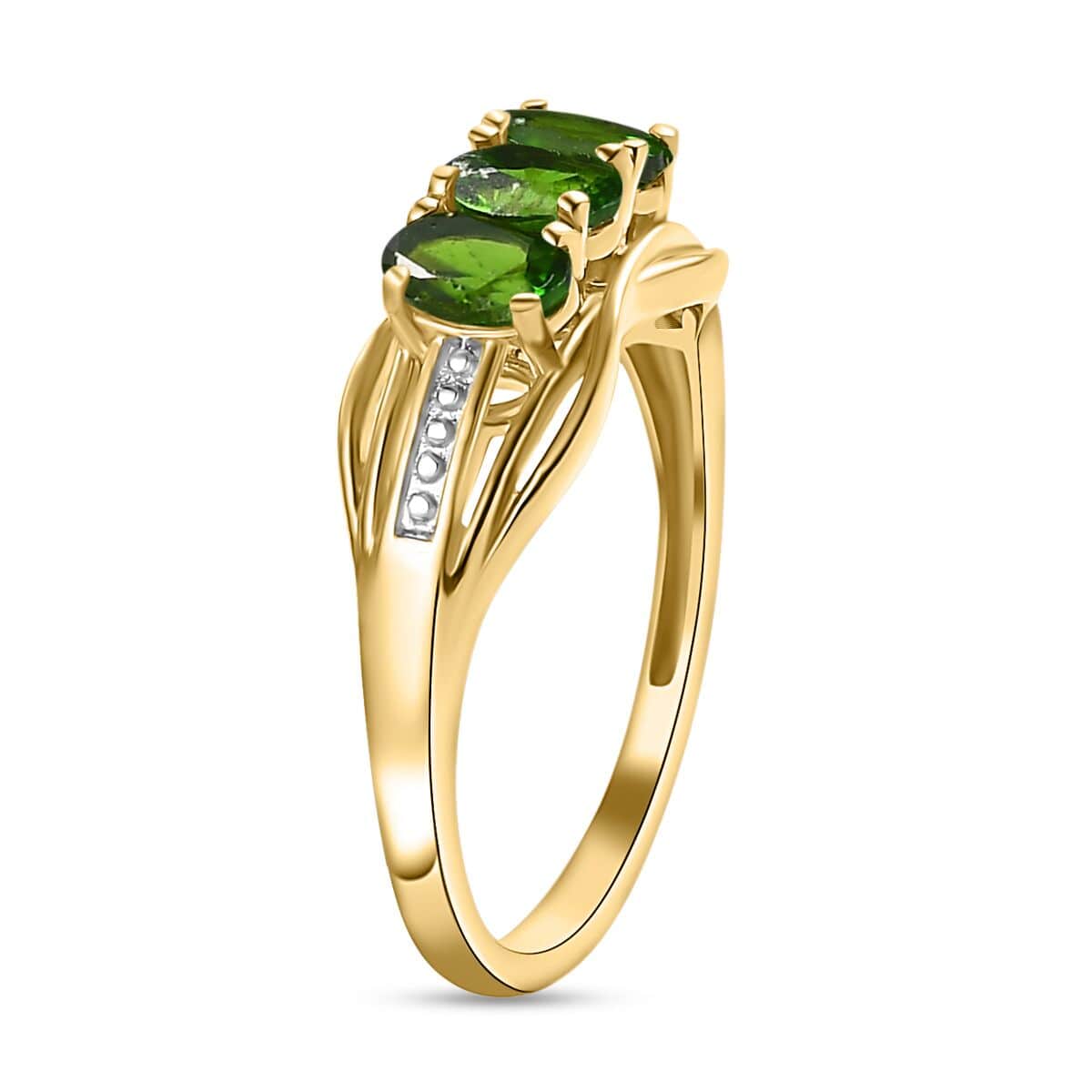 Chrome Diopside 3 Stone Ring in Vermeil Yellow Gold Over Sterling Silver (Size 5.0) 0.70 ctw image number 3